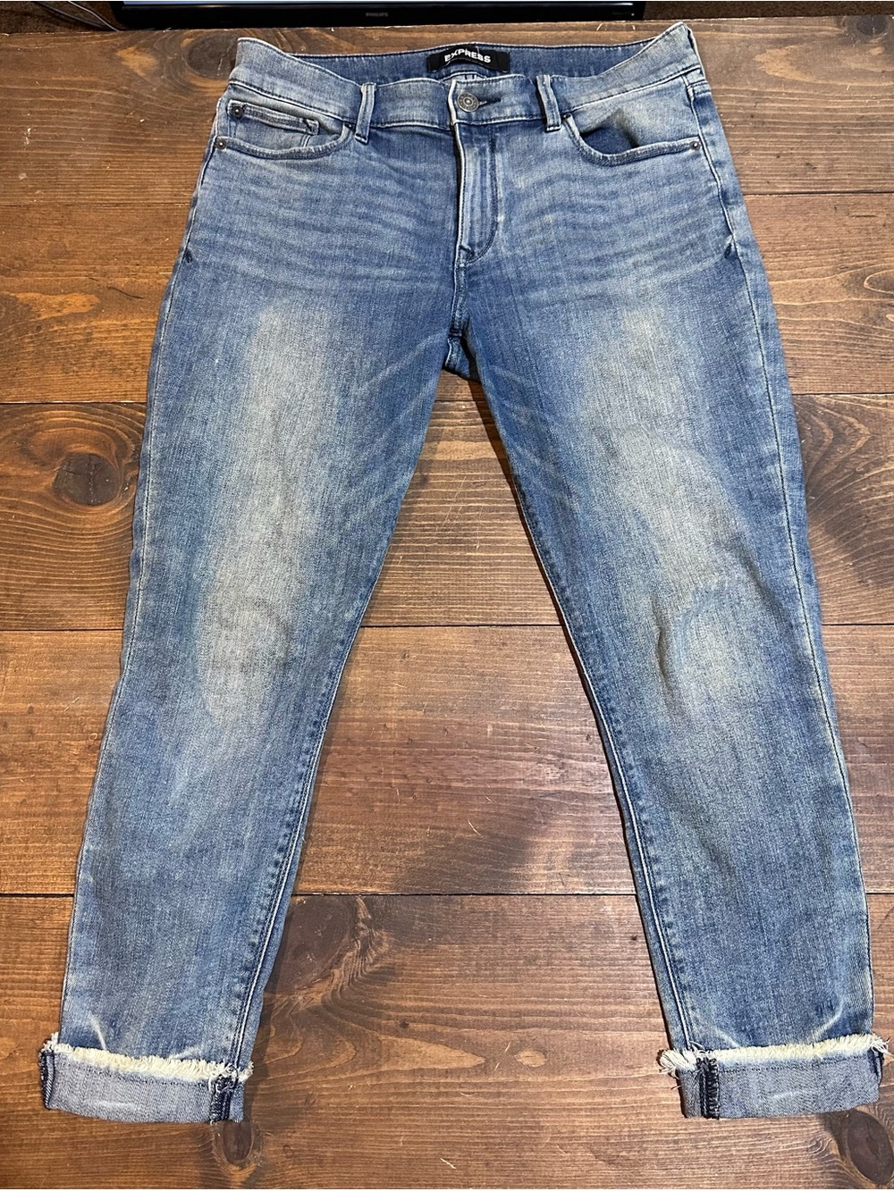 Express Light Wash Cropped Jeans with Rolled Cuffs